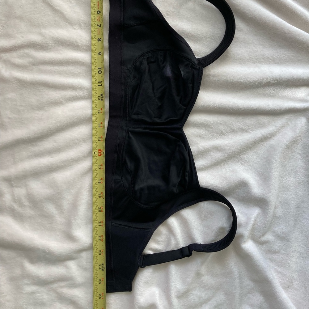 Lululemon bra
